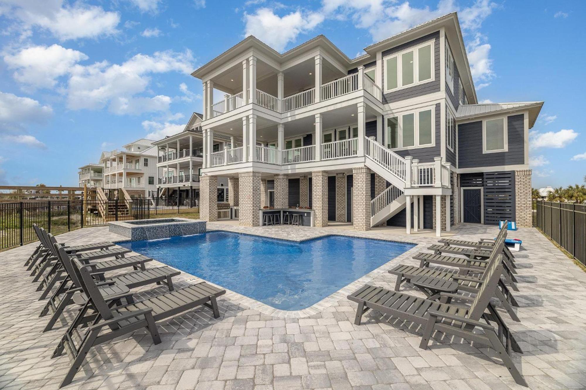 Holiday home Omega At The Point *