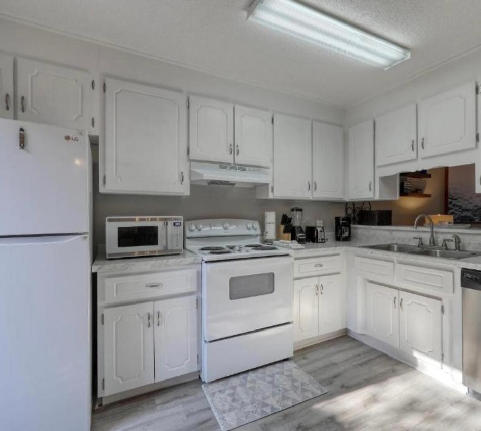 Ocean Walk Apartment *