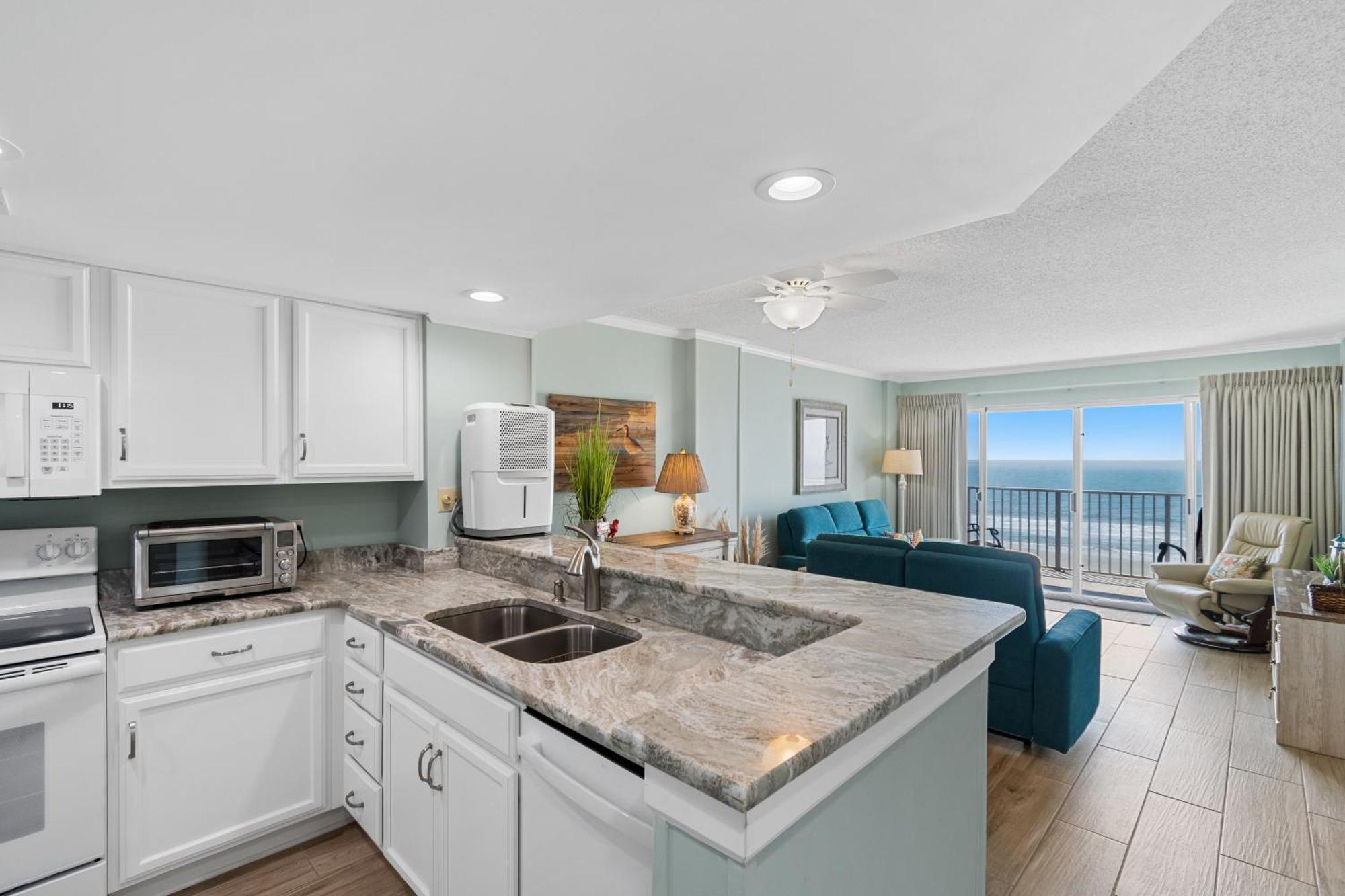 Apartment Oceanfront Delight