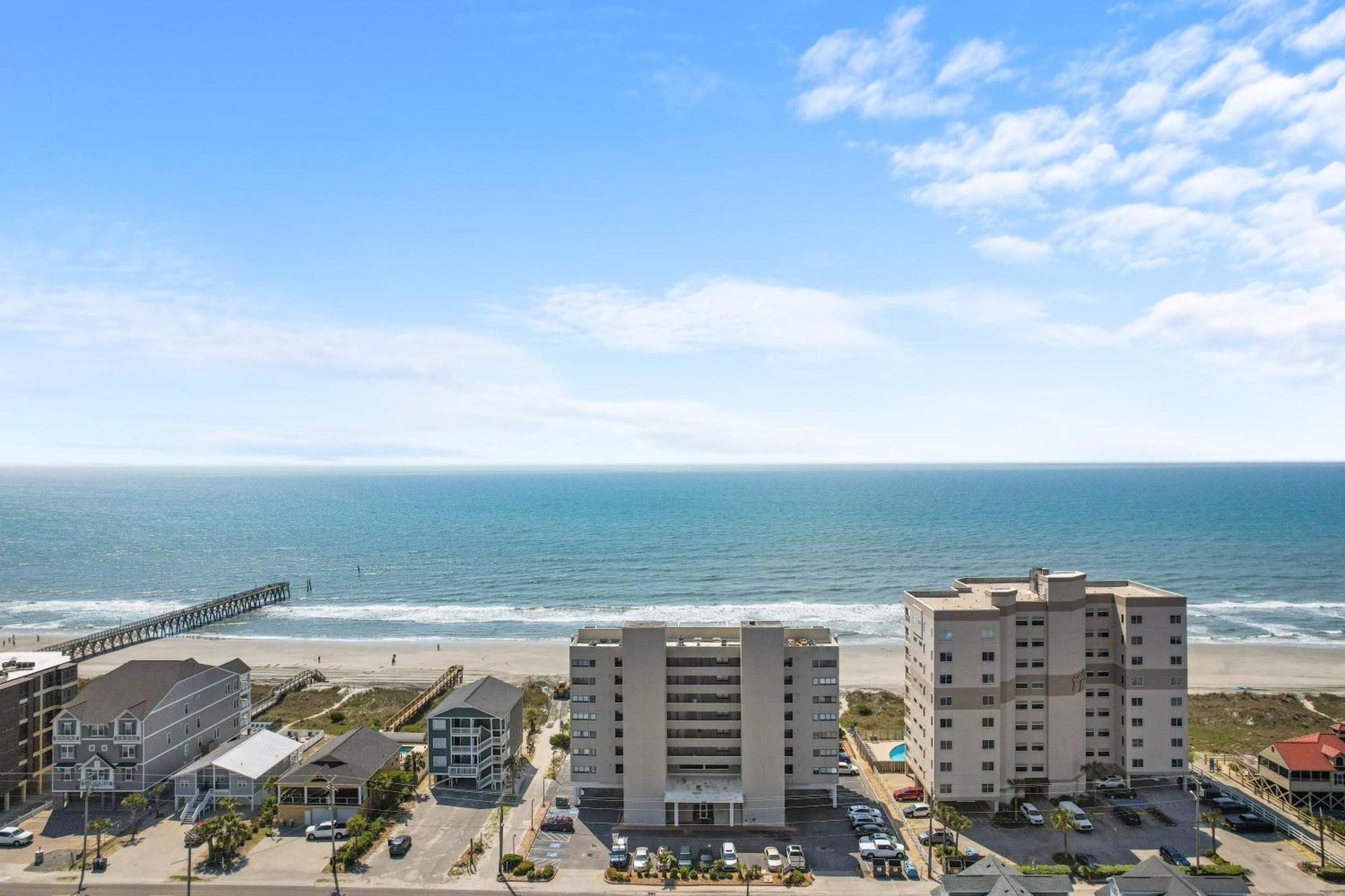 Apartment Oceanfront Delight *