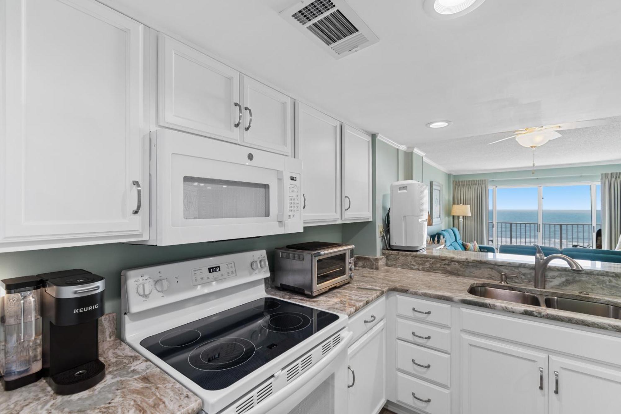 Apartment Oceanfront Delight