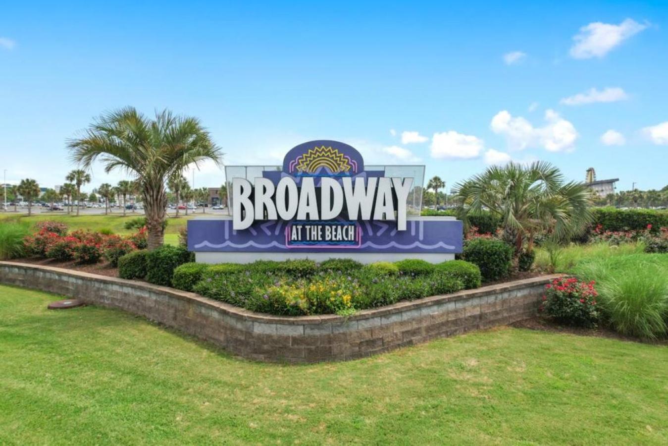 Apartment Oceanfront End-condo W Retro Game Console Pools Myrtle Beach