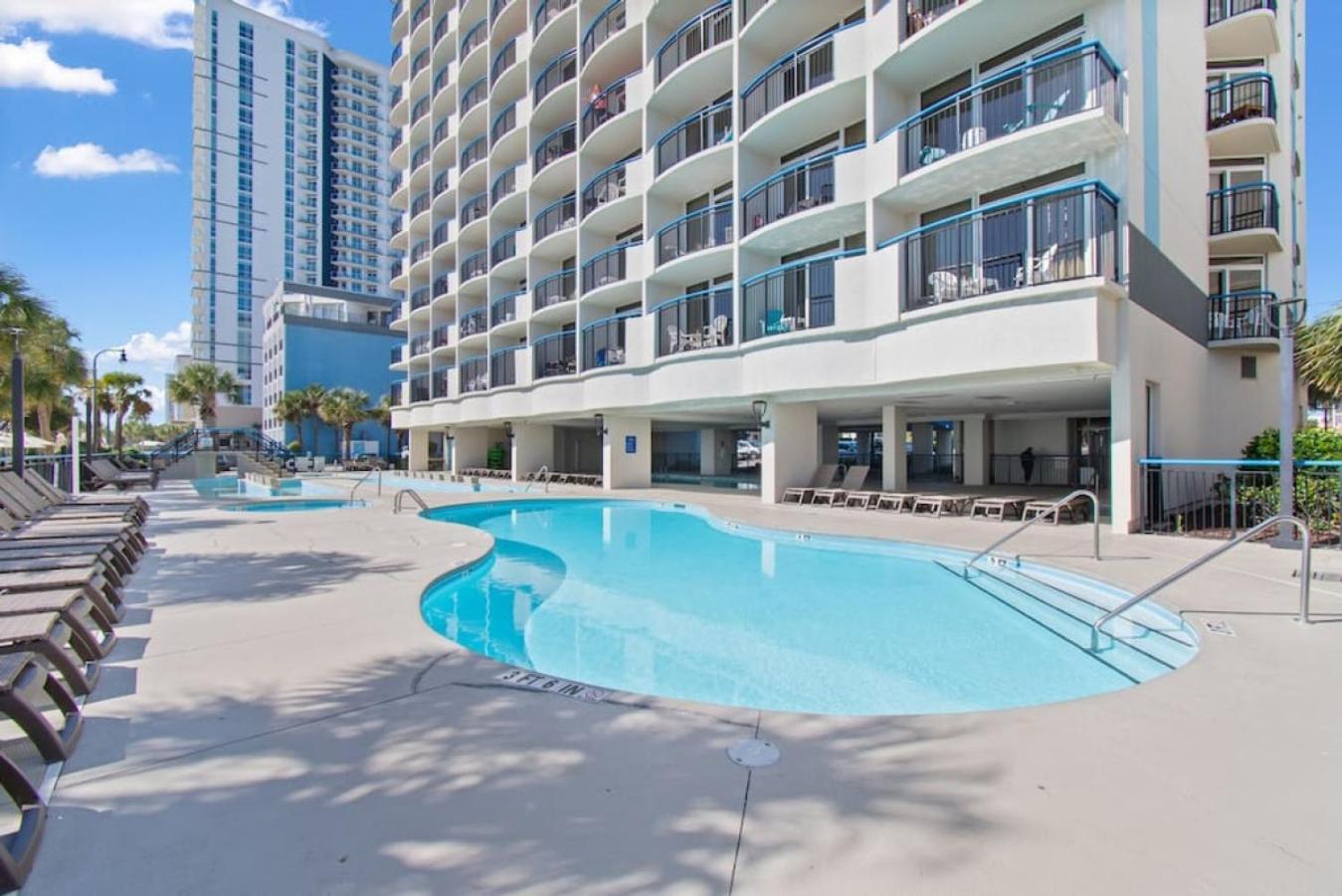 Apartment Oceanfront End-condo W Retro Game Console Pools *