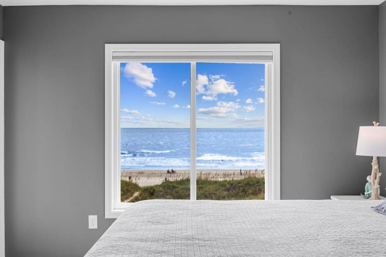 Oceanfront Near Main St - Pool - Totally Beachin Apartment *