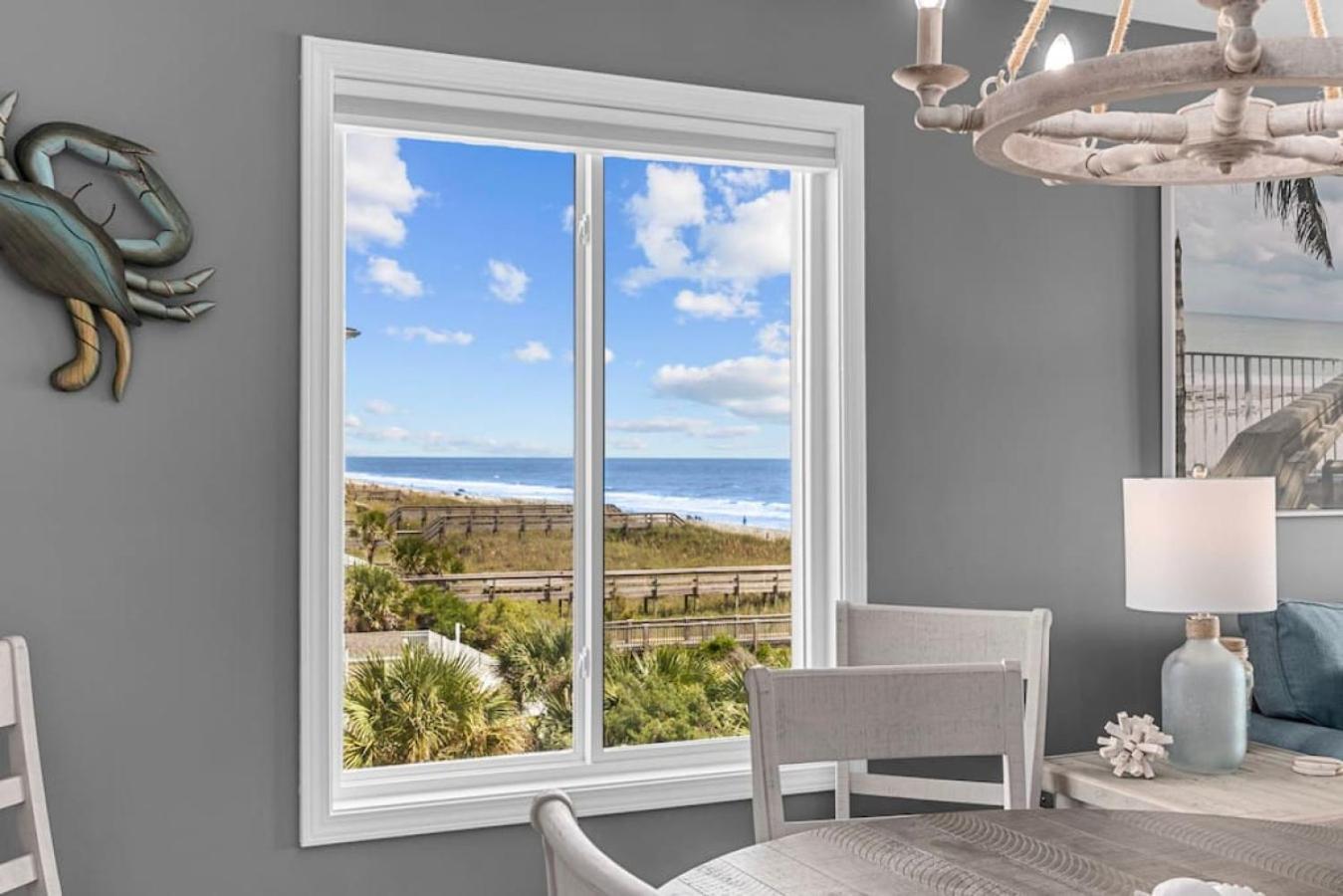 Oceanfront Near Main St - Pool - Totally Beachin
