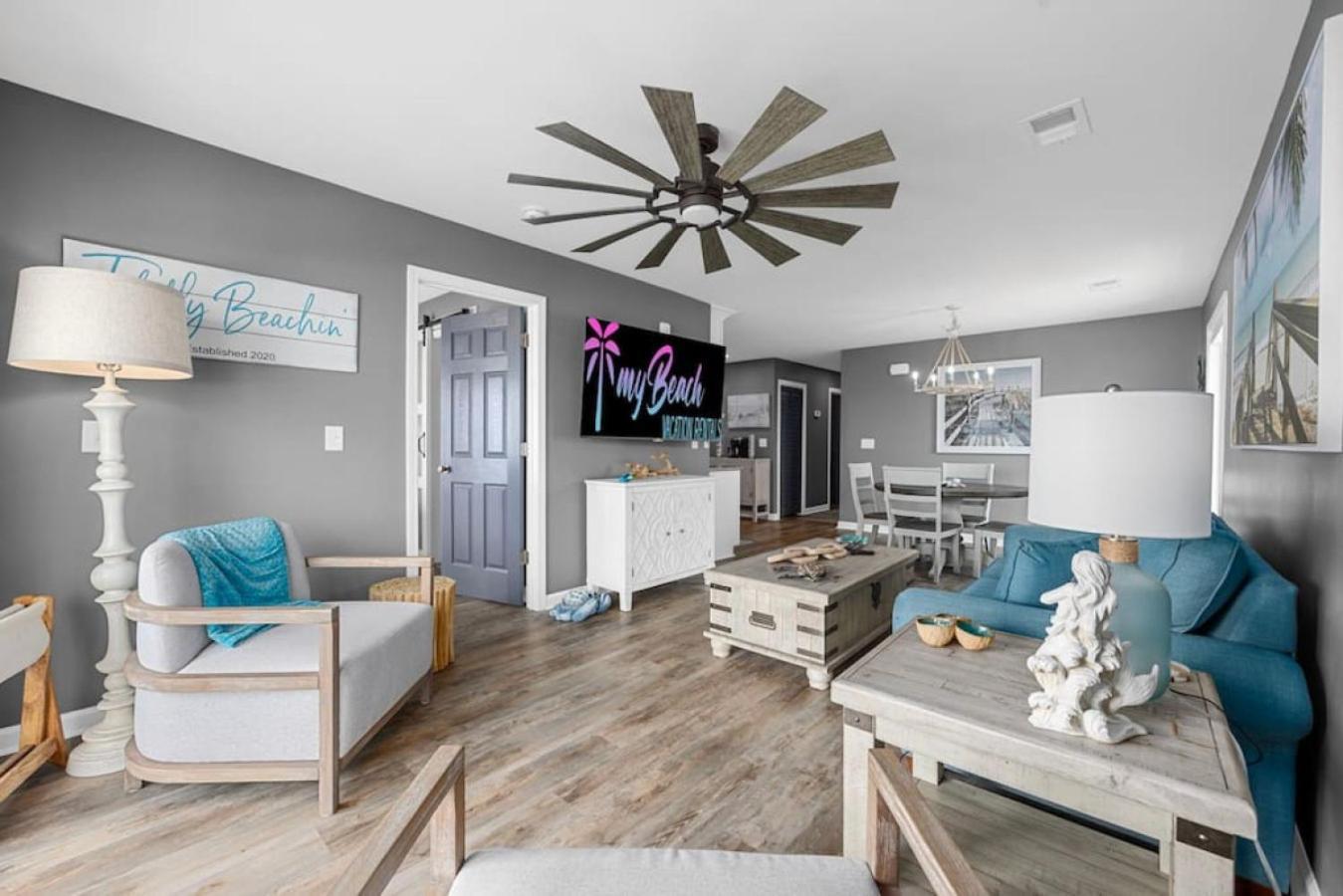 Apartment Oceanfront Near Main St - Pool - Totally Beachin