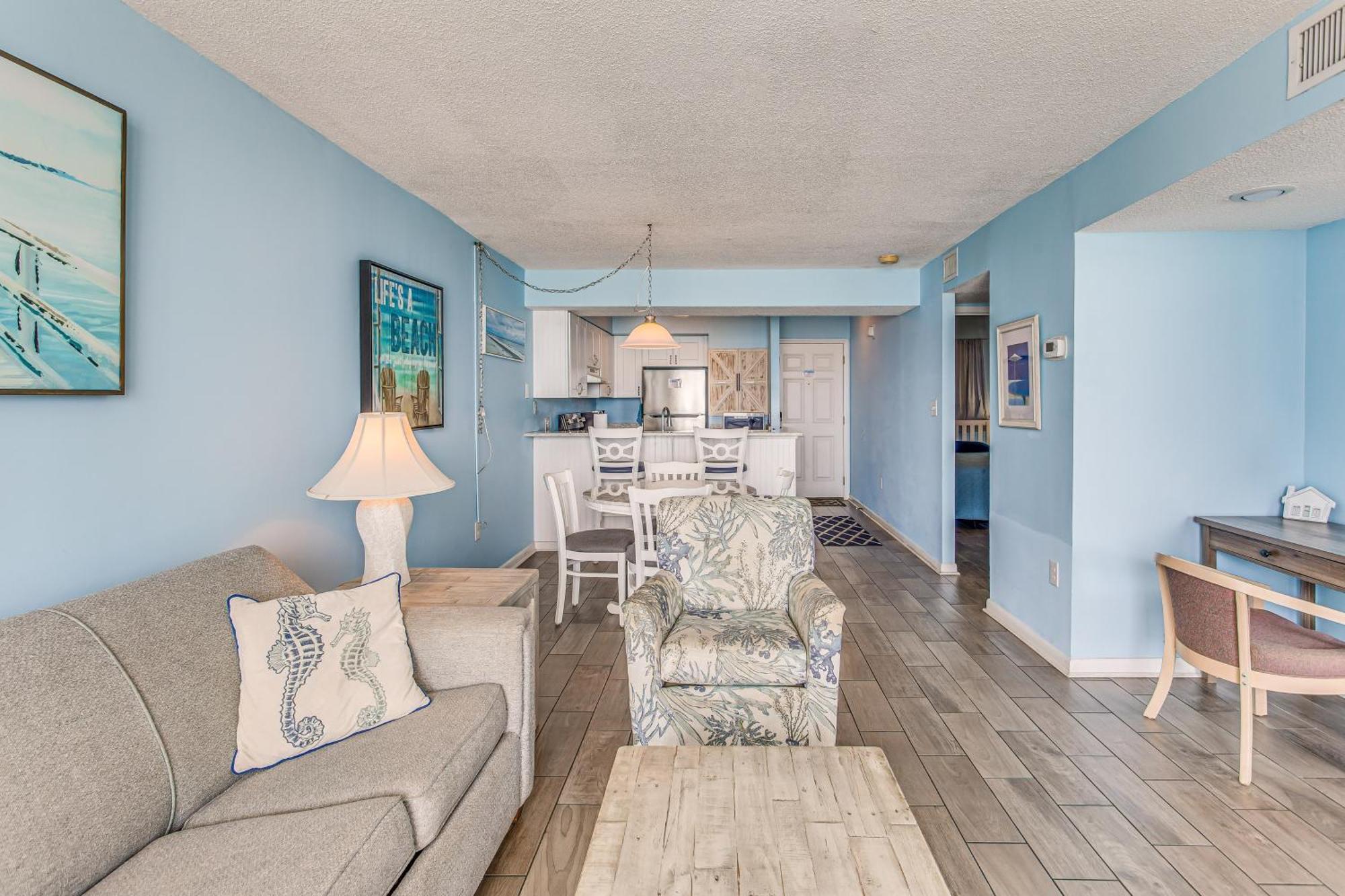 Myrtle Oceanfront With Perks! *