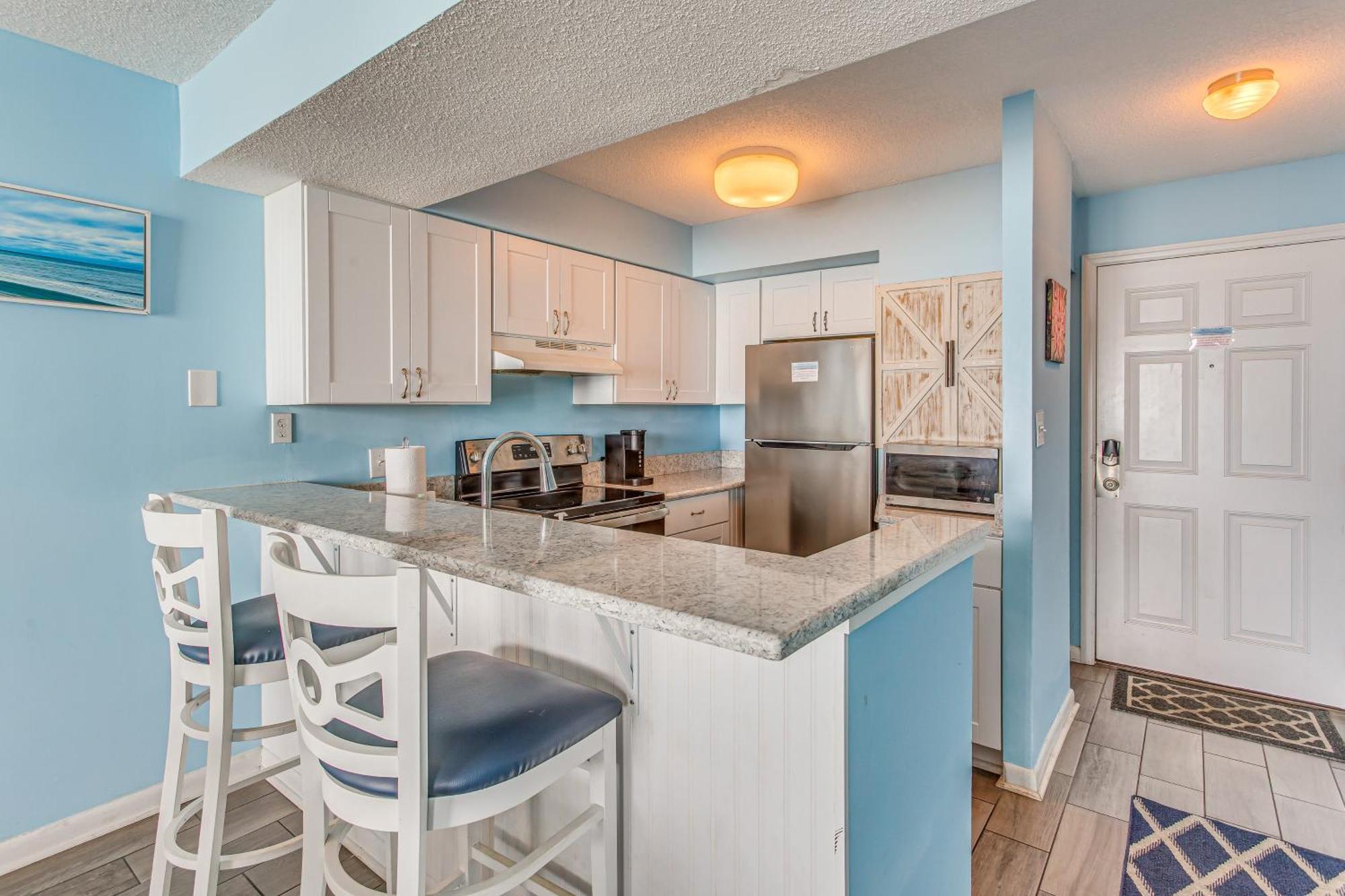Myrtle Oceanfront With Perks!