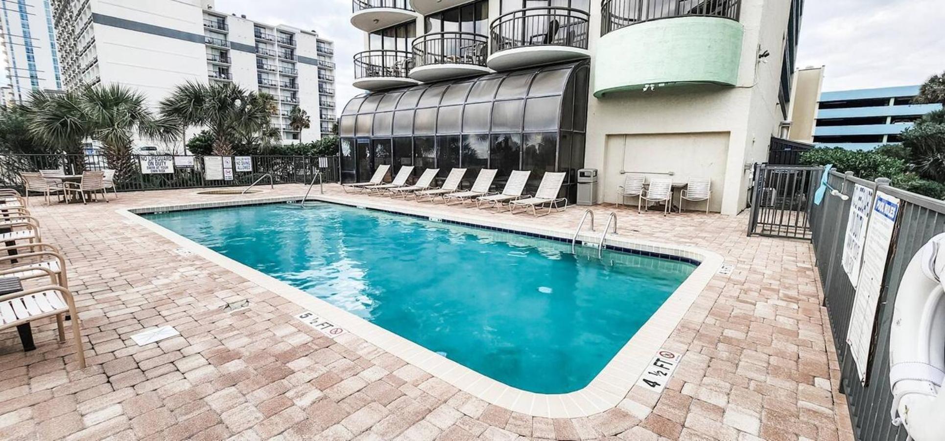 Apartment Remodeled Direct Ocean Front By Convention Center
