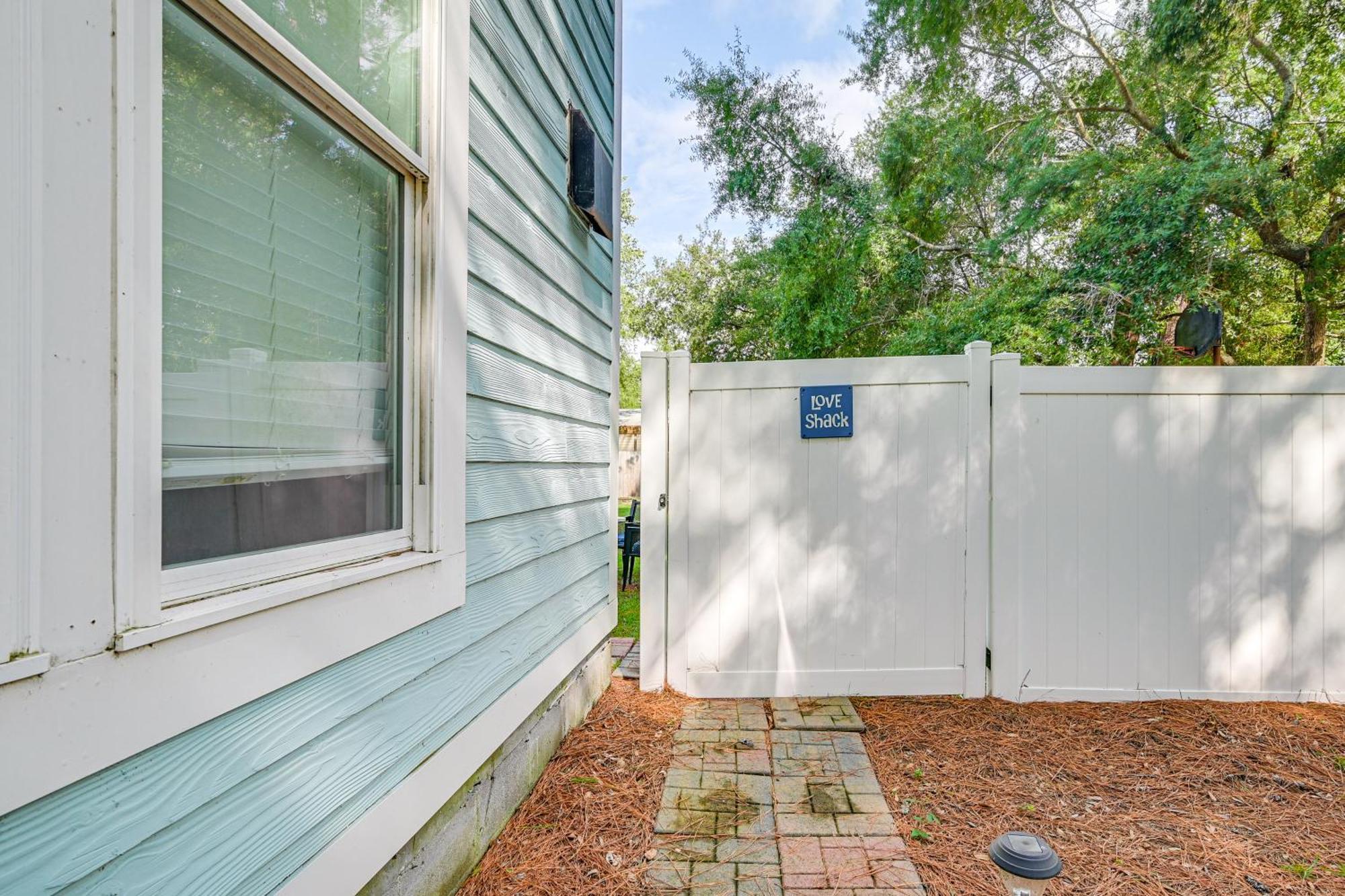 Cozy Murrells Inlet - Walkable!