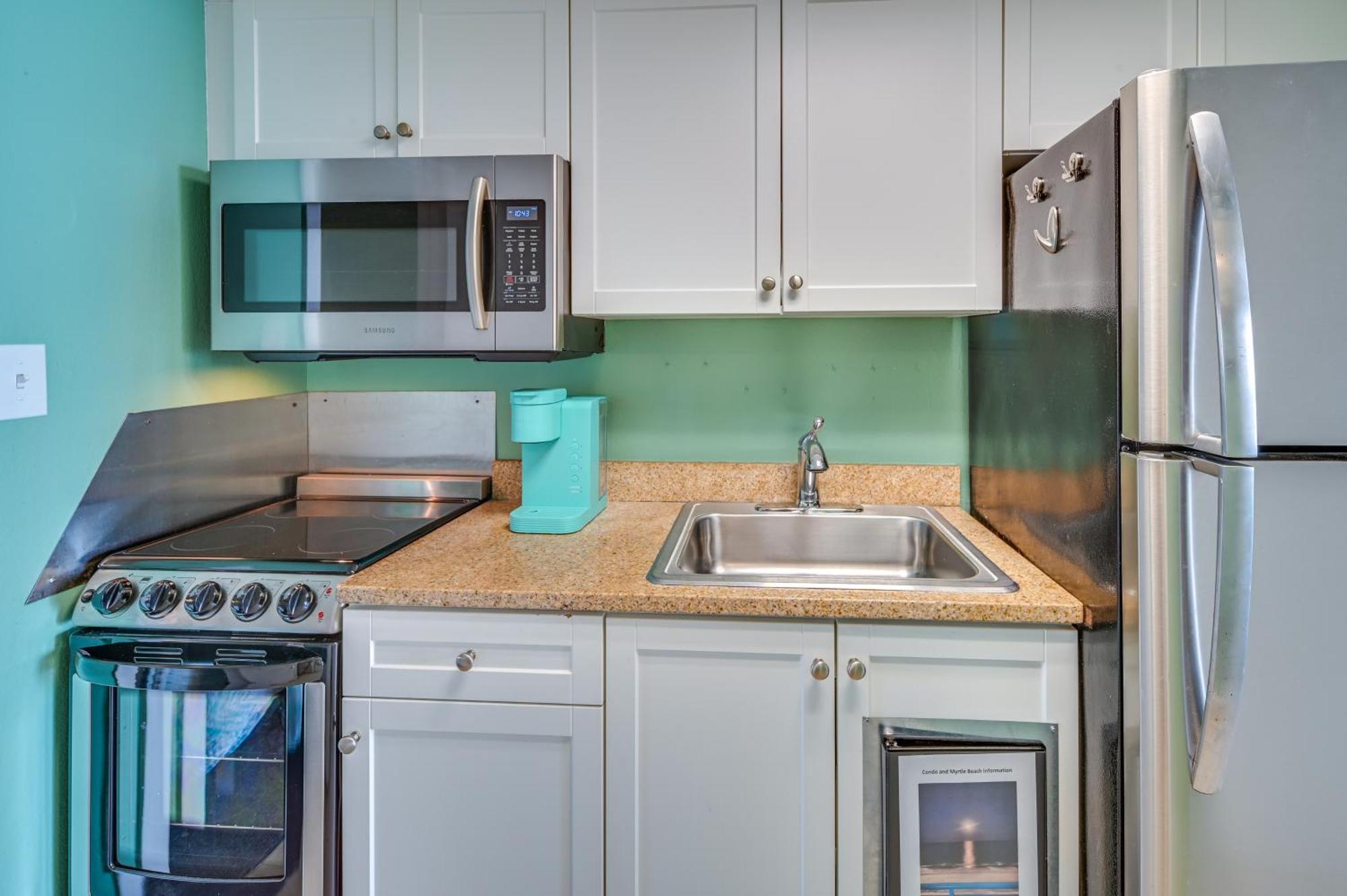 Myrtle Oceanfront With Pool And Lazy River Apartment