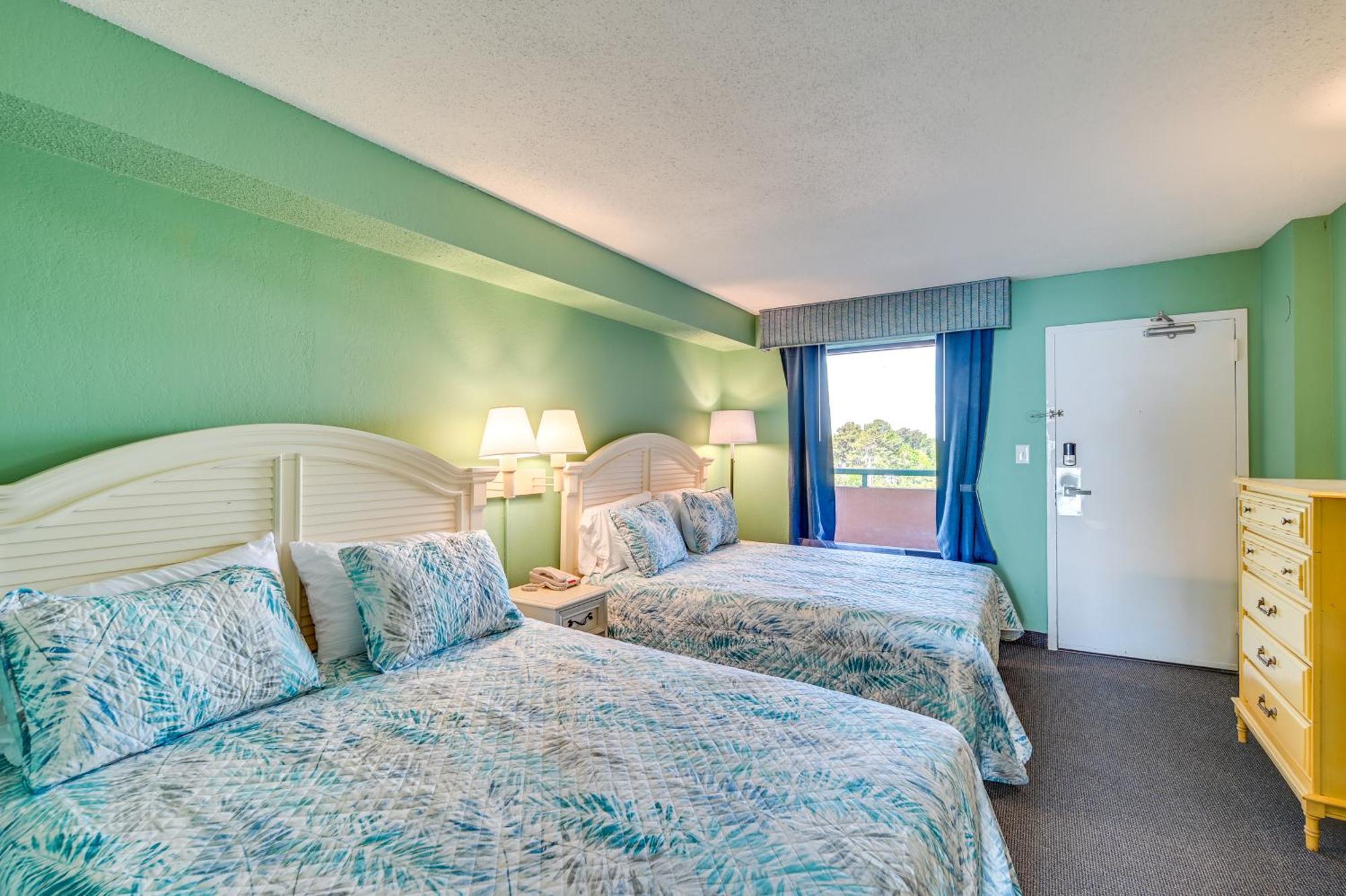 Myrtle Oceanfront With Pool And Lazy River * Myrtle Beach