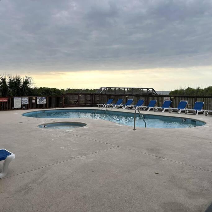 Apartment Sunrise Over The Pointe Ii *
