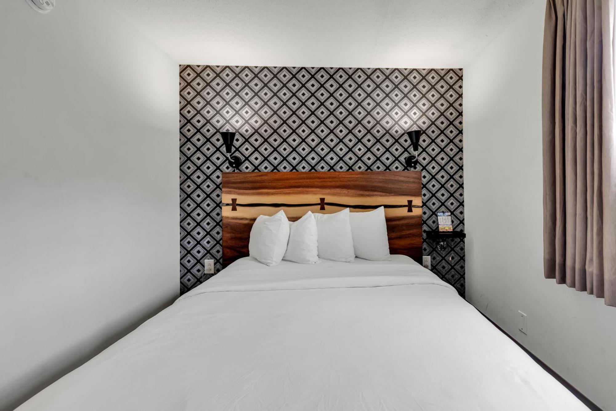 Shores Myrtle Hotel 3*