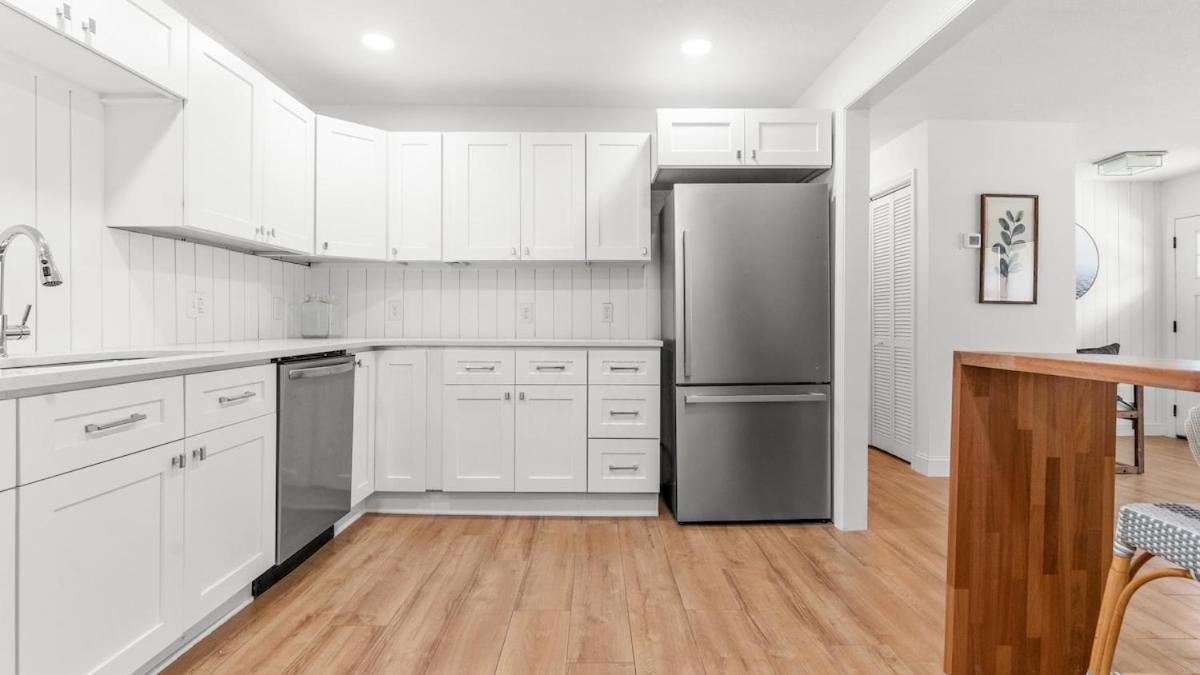 New Listing Just A 2 Min Walk To The *