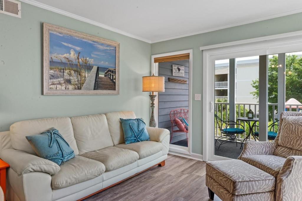 Pelicans Landing 118