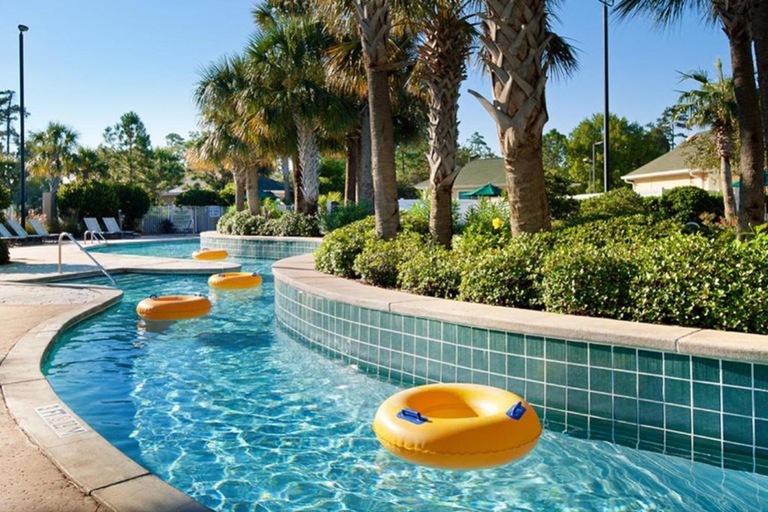 Living In 2bd With Pools, Waterslides, And Lazy River Holiday home *