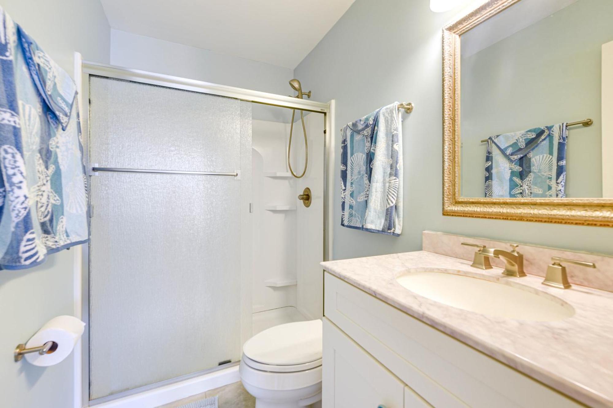 North Myrtle Townhome With Pool Access
