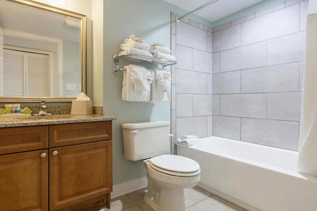 Beautiful 2bd In Seaside Town With Lots Of Amenities