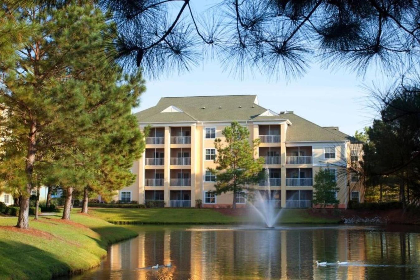 Living In 2bd With Pools, Waterslides, And Lazy River Holiday home