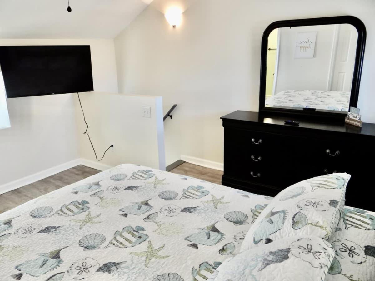 Holiday home 700g-spotless 2 Bed 2 Bath Recently Remodeled
