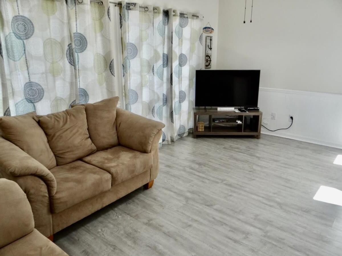 Holiday home 700g-spotless 2 Bed 2 Bath Recently Remodeled *