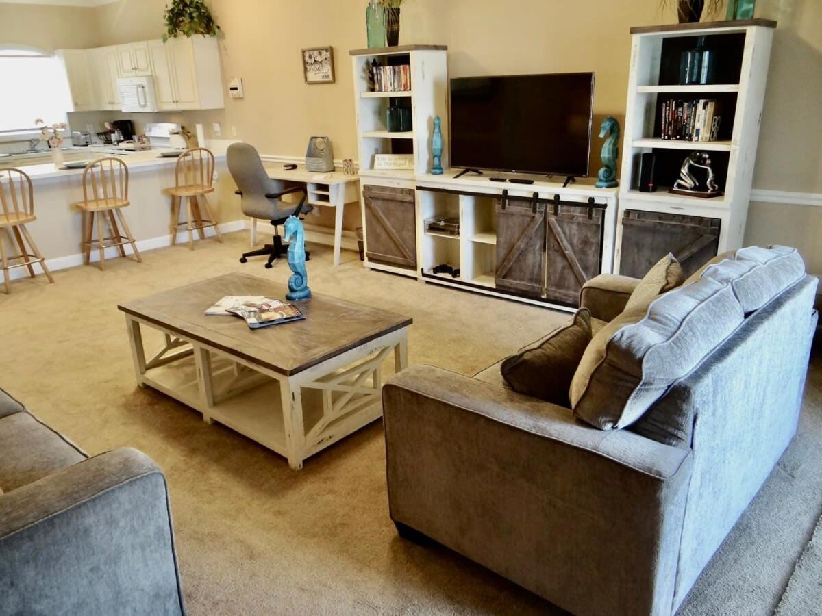 Away From In Azalea Lakes Holiday home *