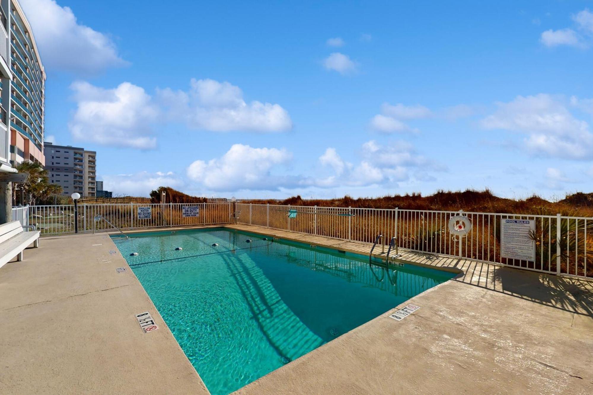 Summer Place B-4 Apartment *