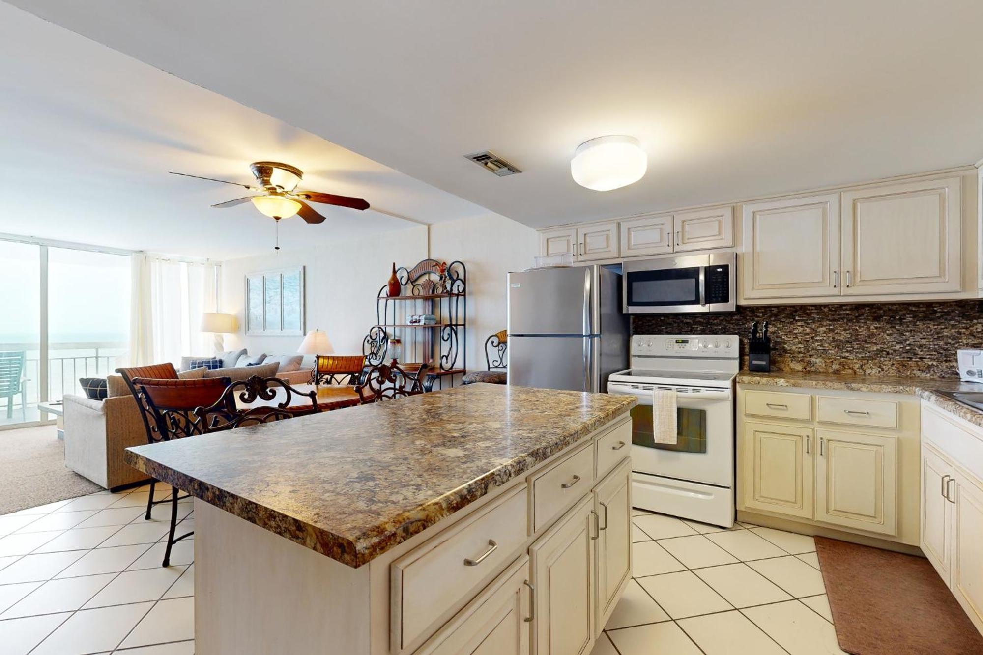 Water's Edge 1501 Apartment
