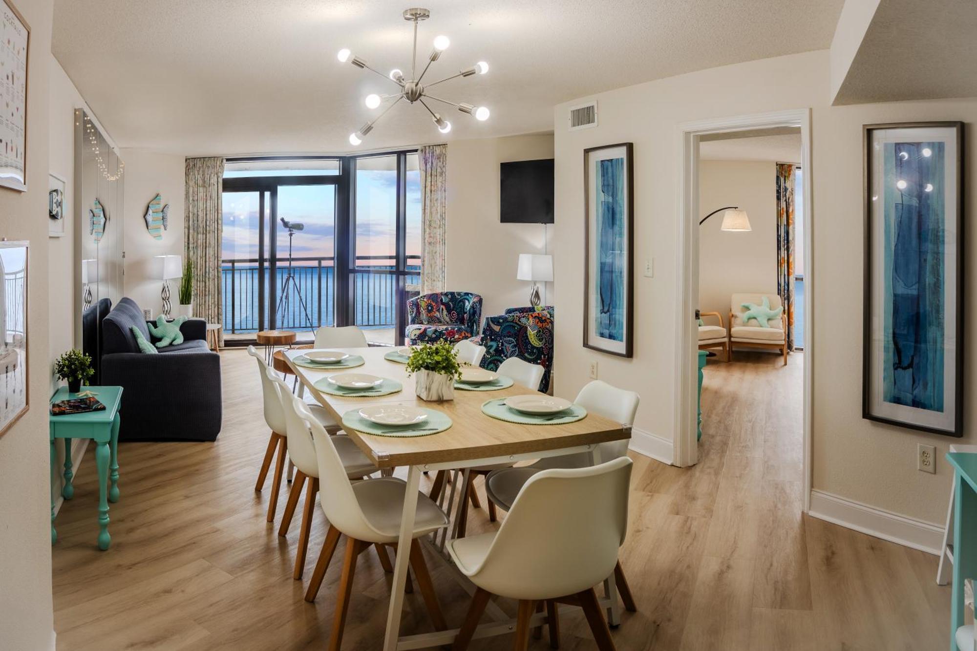 Ocean Reef - 1126 - Luxury Beachfront Unit *