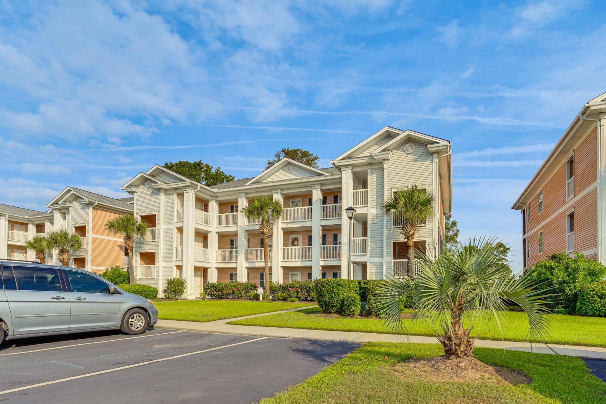 Chic Myrtle With Amenity Access *