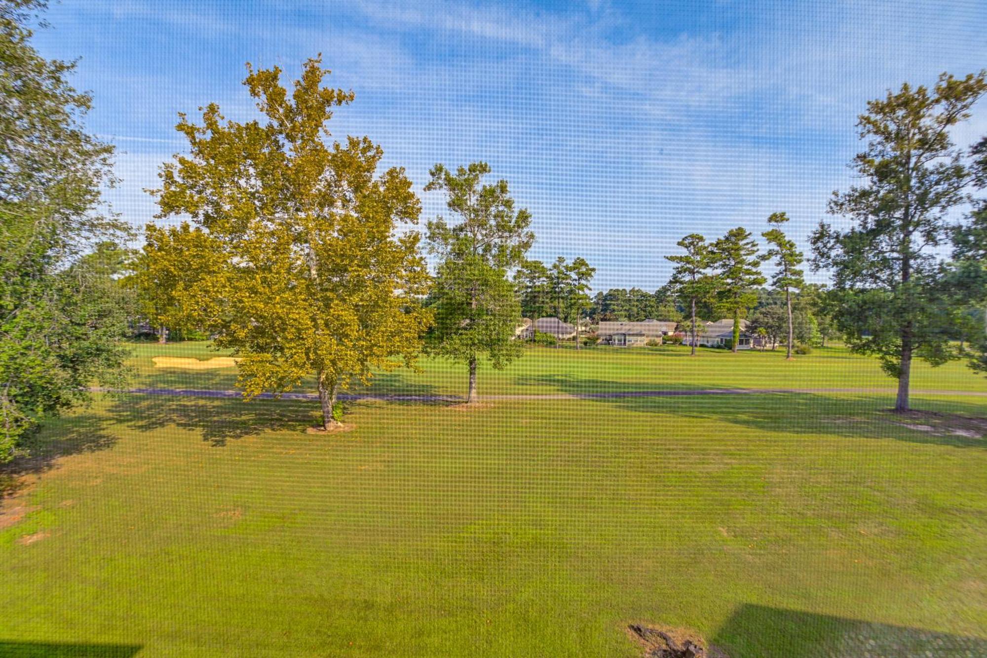Chic Myrtle With Amenity Access Apartment