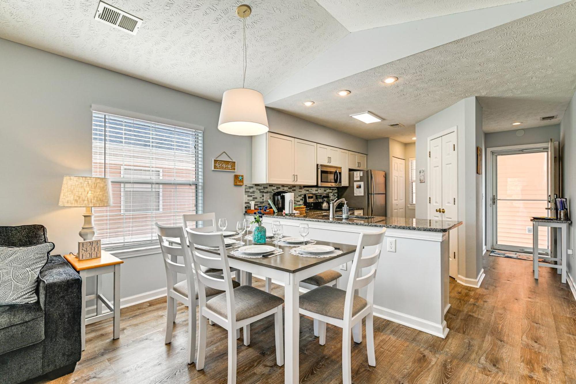 Chic Myrtle With Amenity Access * Myrtle Beach