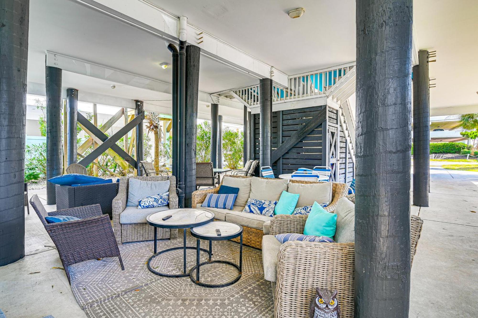 Luxury With Ocean View, Private Pool, And Hot Tub Holiday home