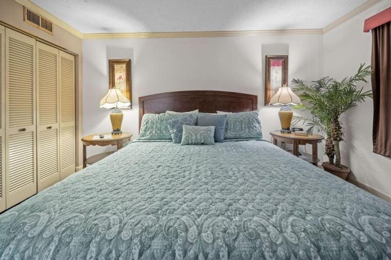 Beautiful Ocean View 1 Bedroom With Electric Fireplace-meridian 805 Holiday home Myrtle Beach