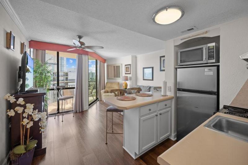 Holiday home Beautiful Ocean View 1 Bedroom With Electric Fireplace-meridian 805 Myrtle Beach