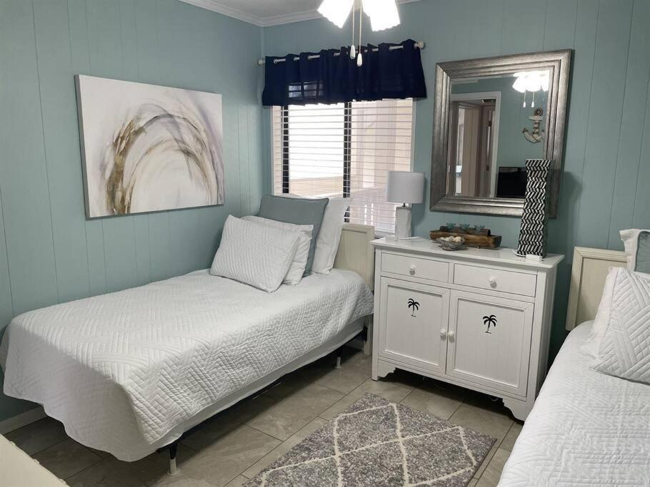 Apartment Beachside 2 Bedroom - For Good! *
