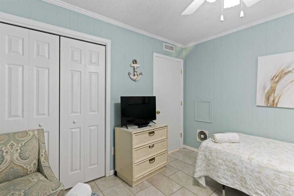 Beachside 2 Bedroom - For Good! Myrtle Beach