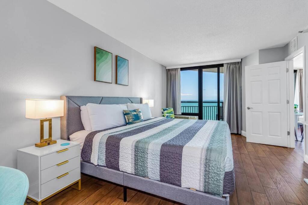 Pristine Oceanfront King Layout In Bldg 806 Apartment Myrtle Beach
