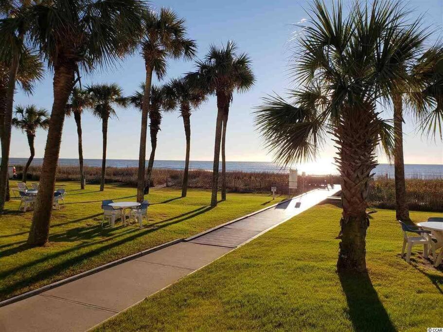 Apartment Ready Set And Relax, Oceanfront W Jetted Tub! B 1134 *