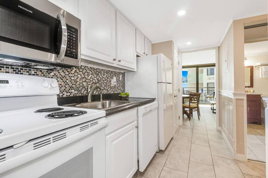 Apartment Remodeled Oceanview Suite, Small Dogs Ok 1738