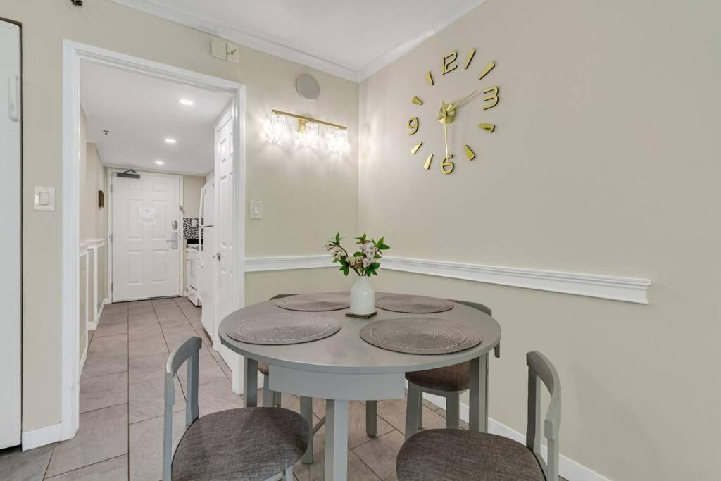 Remodeled Oceanview Suite, Small Dogs Ok 1738 Apartment *