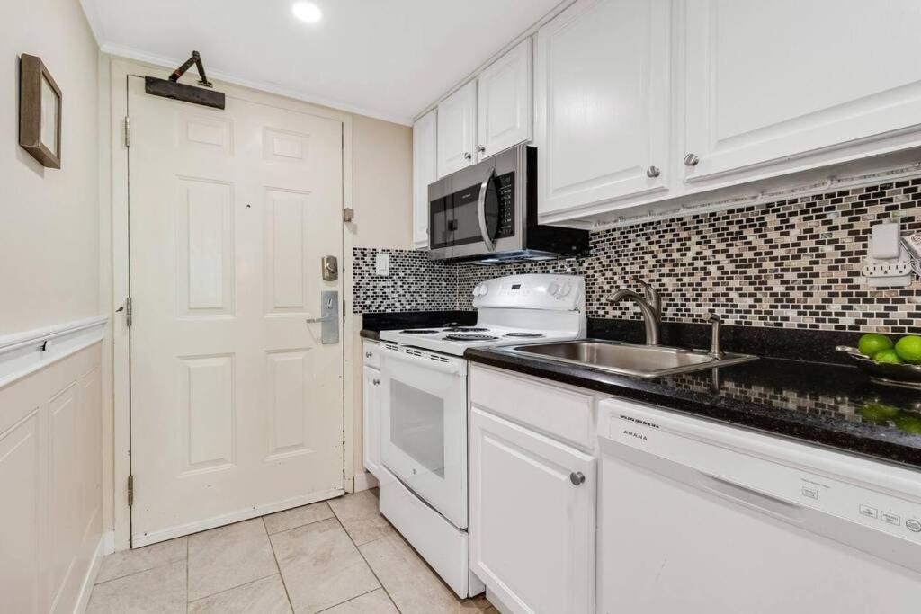Remodeled Oceanview Suite, Small Dogs Ok 1738 * Myrtle Beach