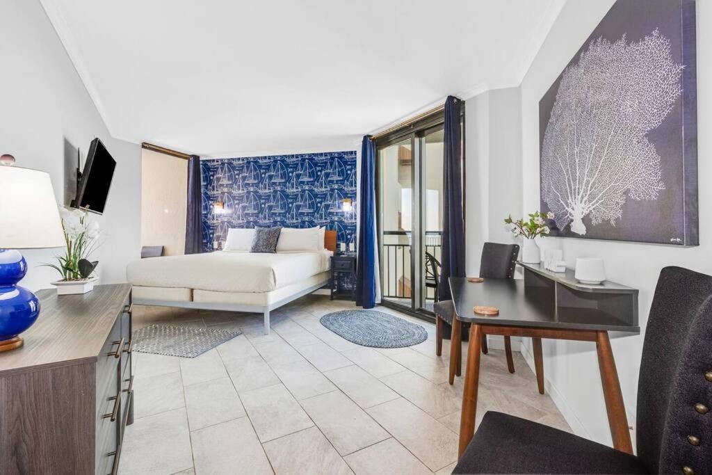 Remodeled Oceanview Suite, Small Dogs Ok 1738 Apartment