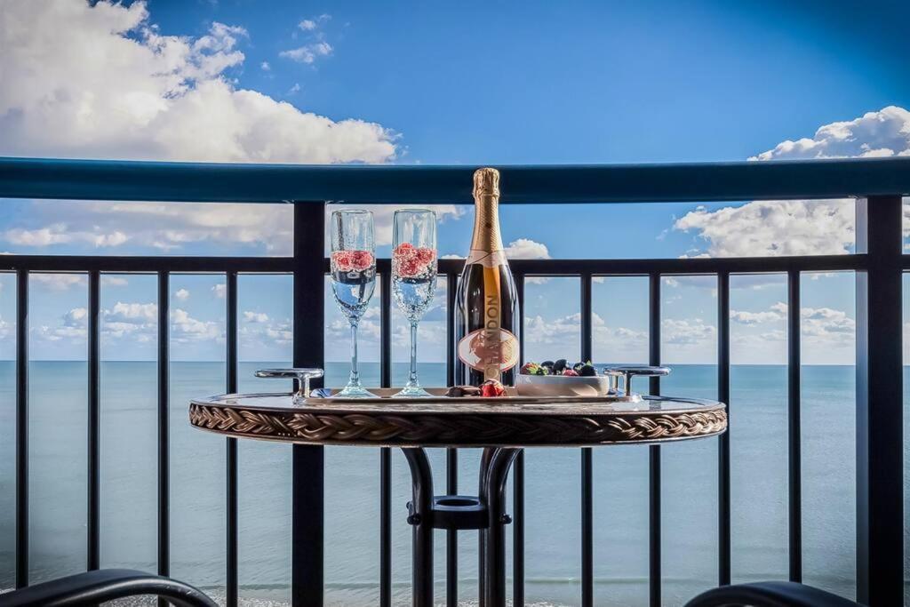Remodeled Oceanview Suite, Small Dogs Ok 1738 Apartment