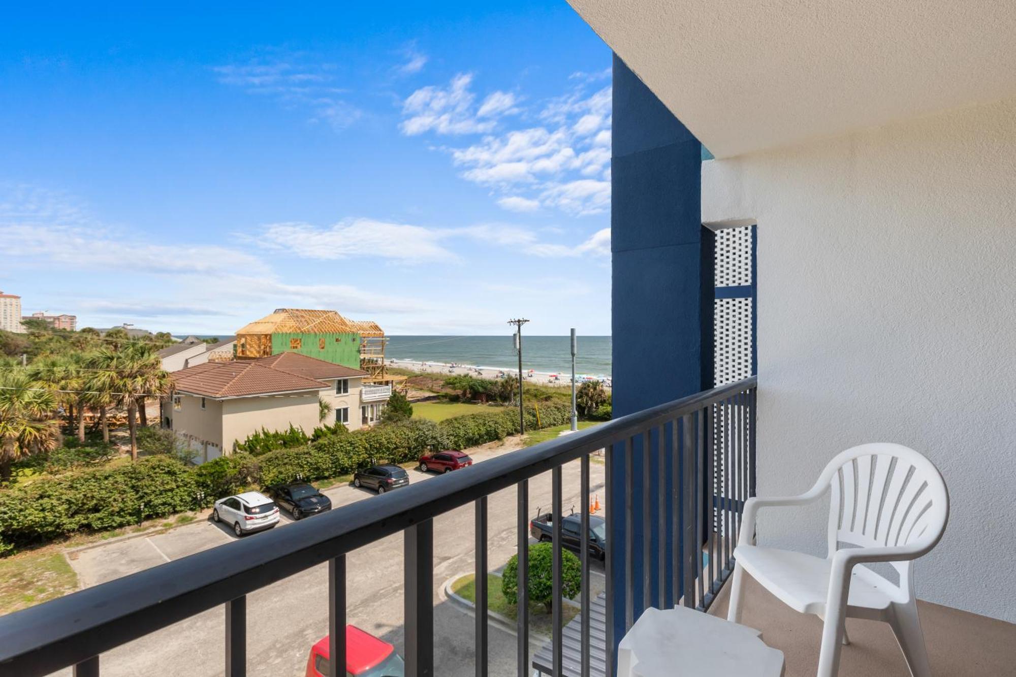 Grande Shores Resort