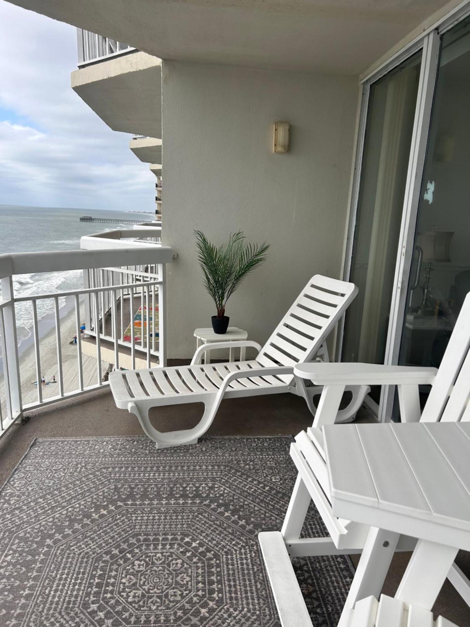Luxurious Oceanfront Condo, 1 Bedroom-2 Bath, Sleeps 4, Indoor And Outdoor Pools, Waters Edge-garden City-murrells Inlet Sc -no Pets * Myrtle Beach