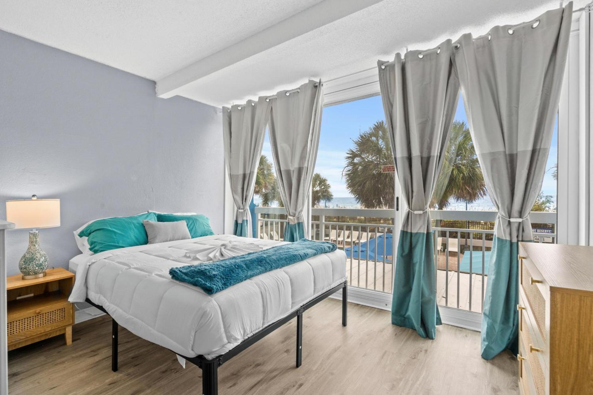 Yachtsman Oceanfront Resort