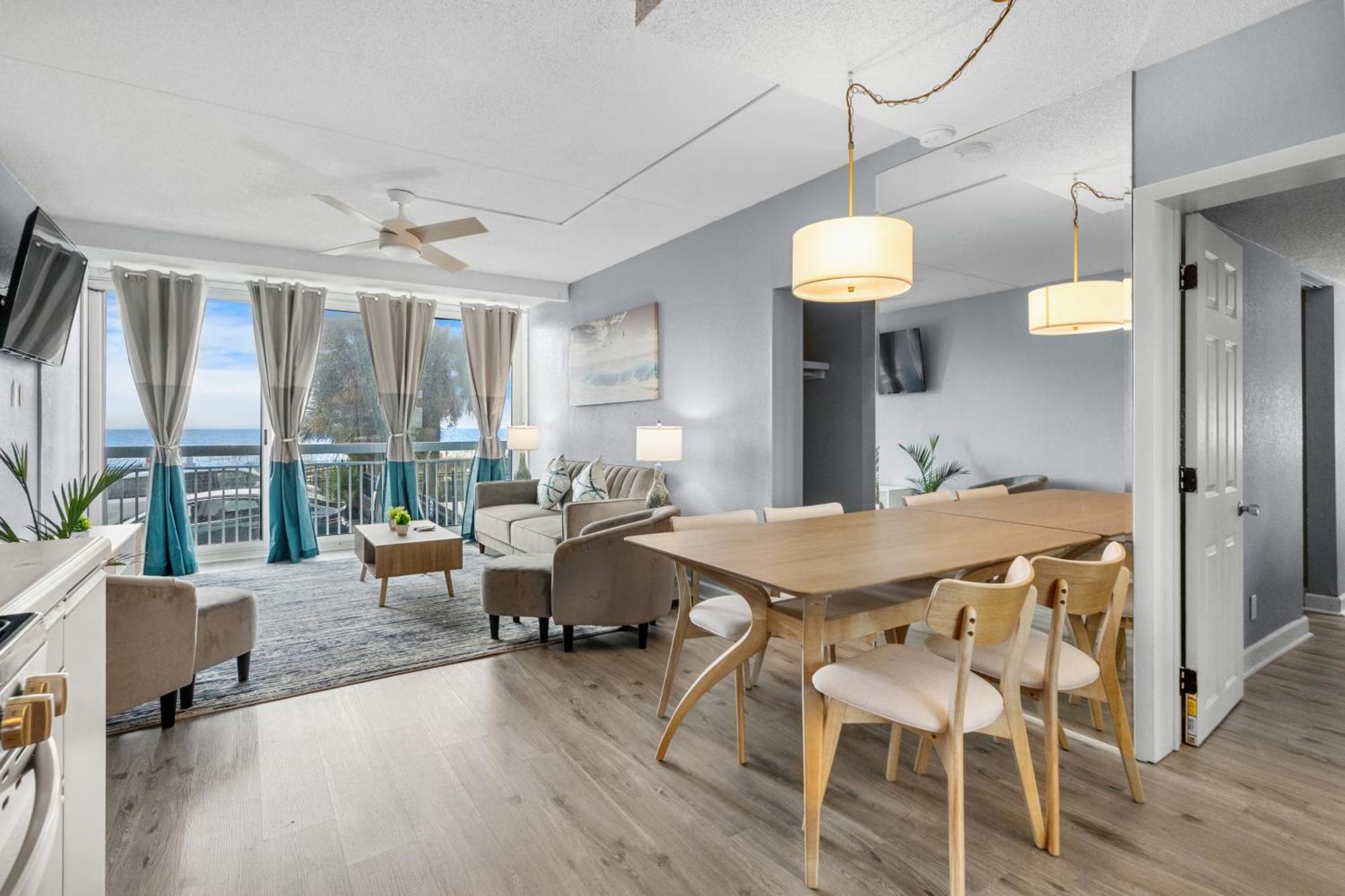 Yachtsman Oceanfront Resort 3*