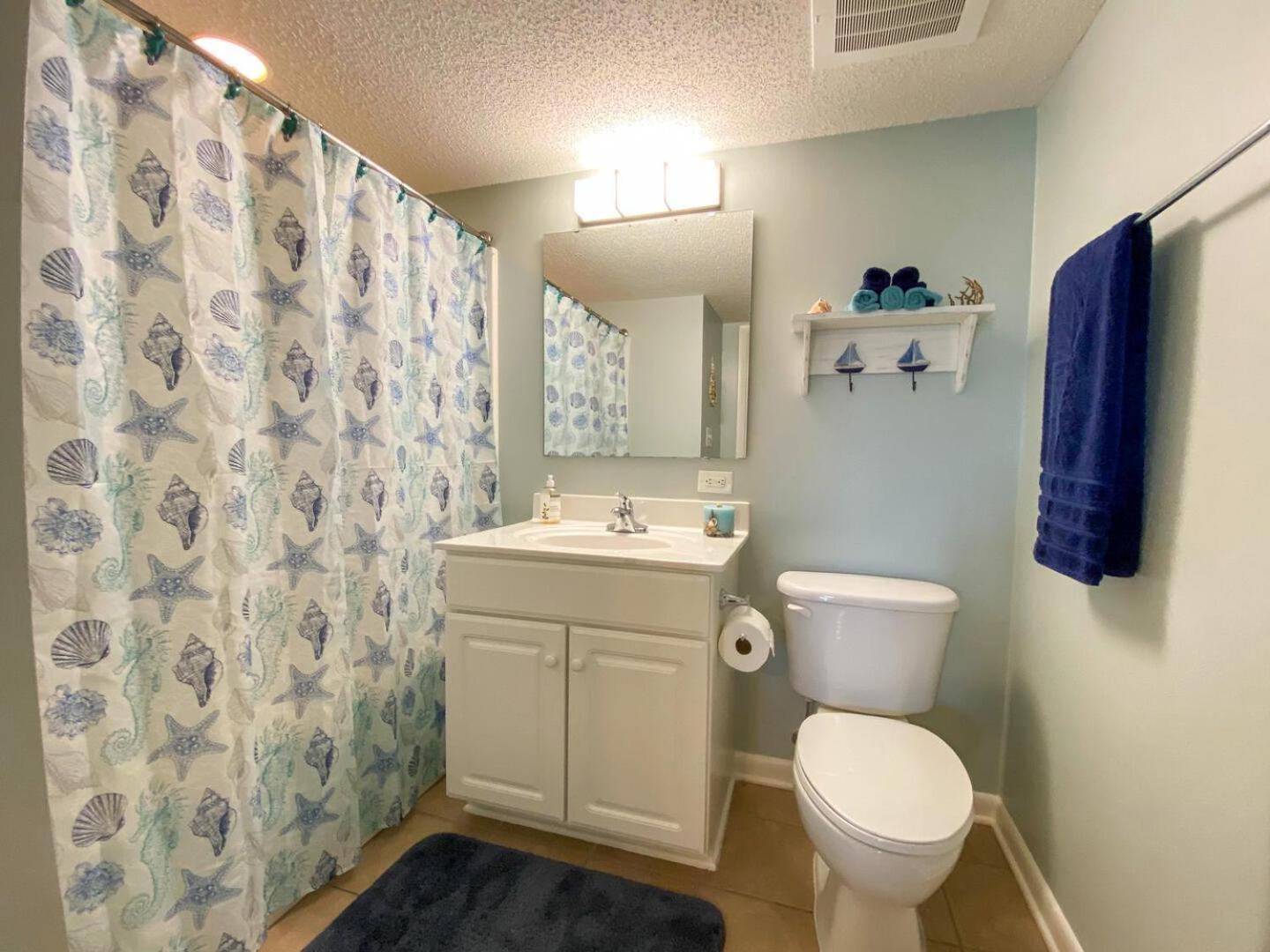 Paradise Pointe 6c